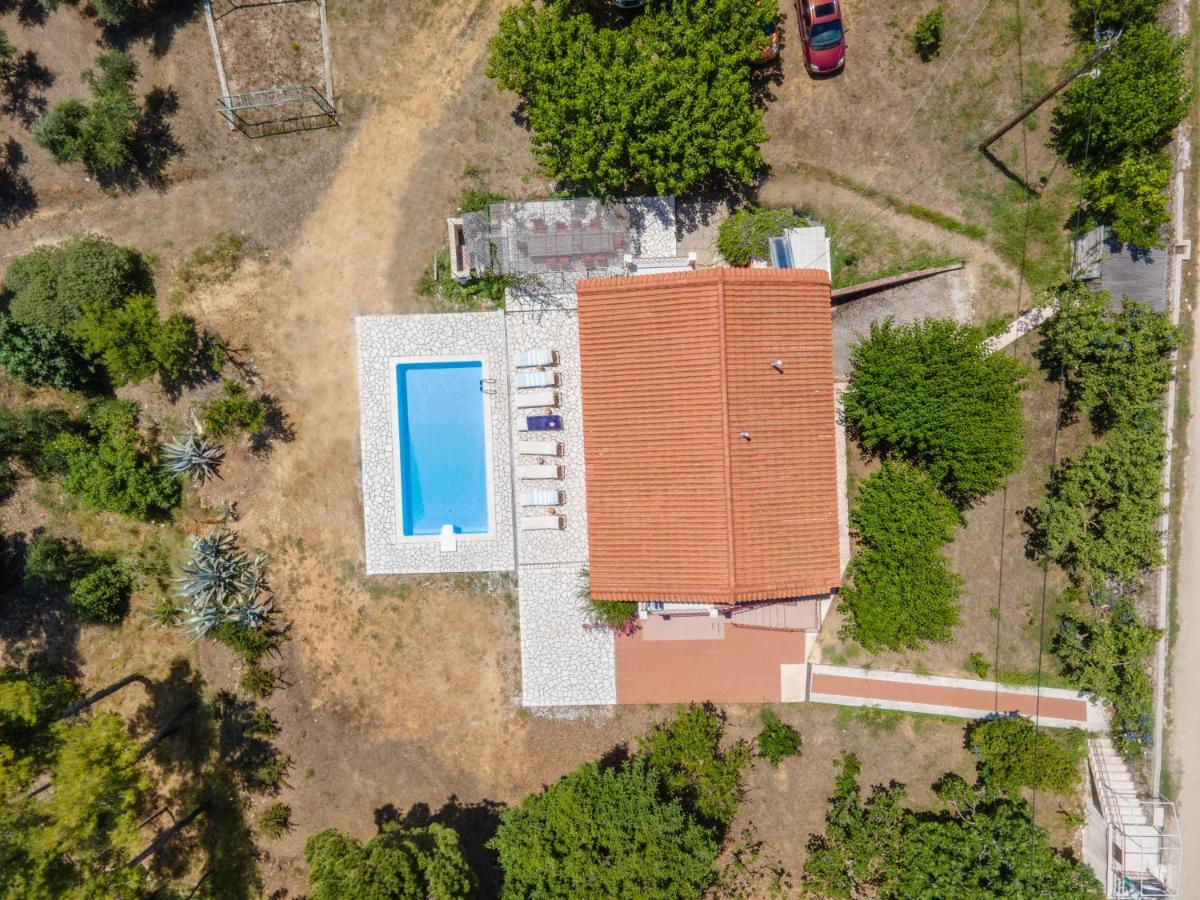 Villa Ostria Lixouri Exterior photo
