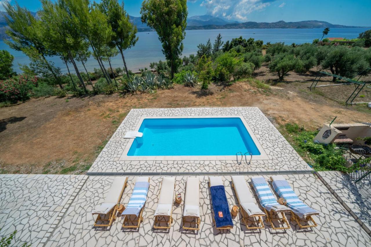 Villa Ostria Lixouri Exterior photo