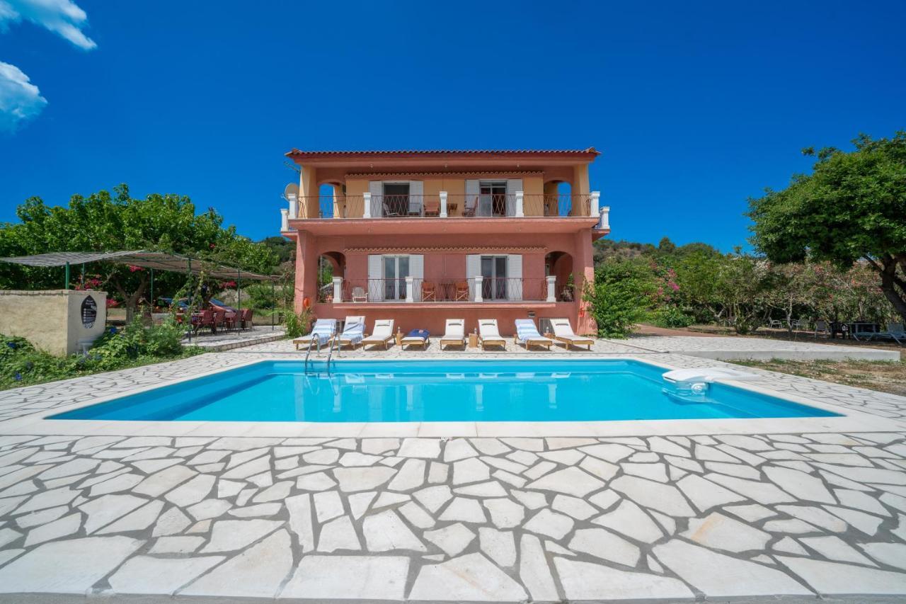 Villa Ostria Lixouri Exterior photo