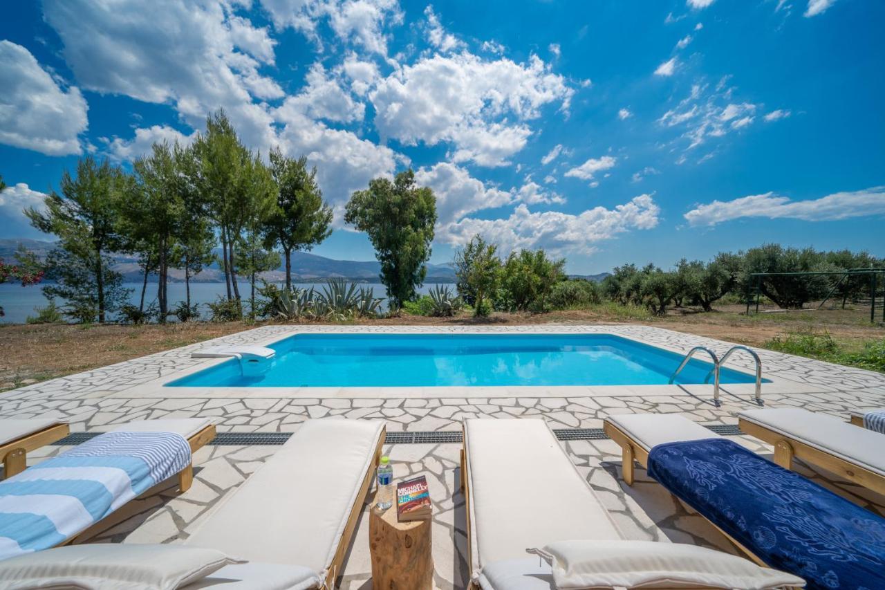 Villa Ostria Lixouri Exterior photo