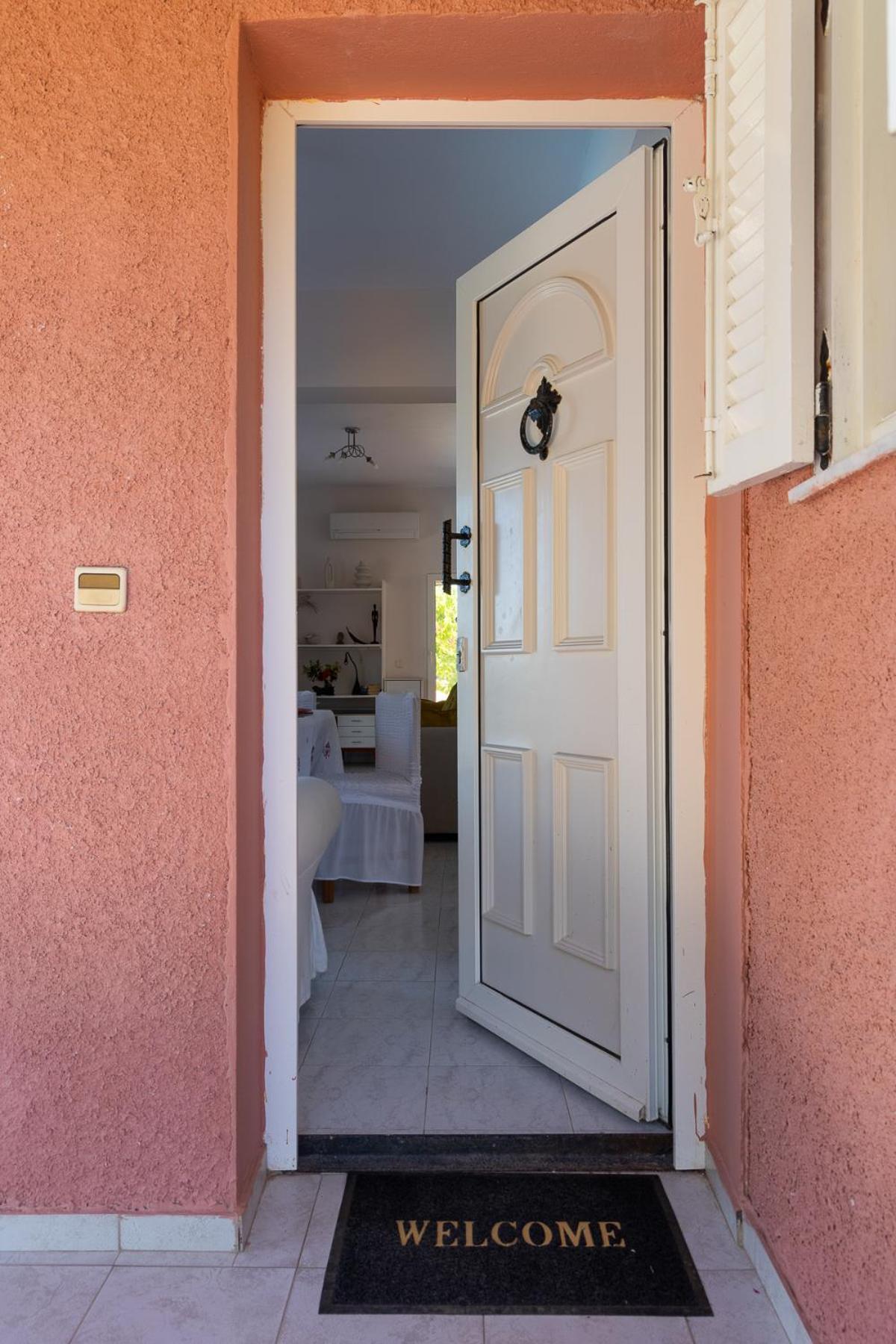 Villa Ostria Lixouri Exterior photo