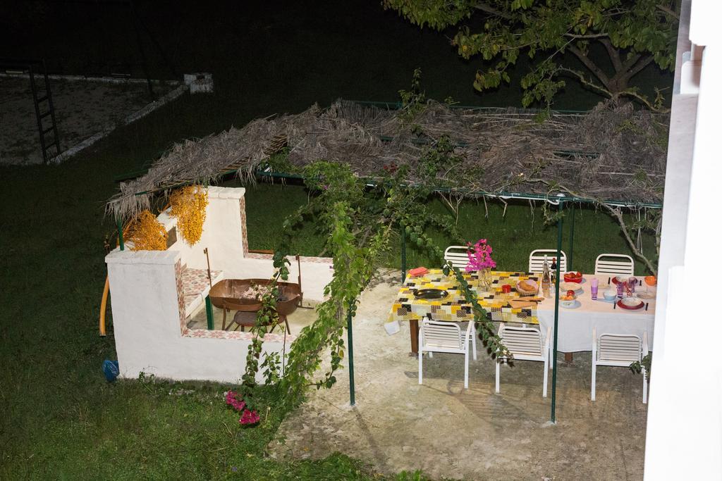 Villa Ostria Lixouri Exterior photo
